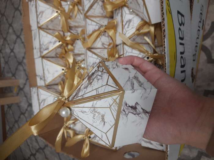 Фотография покупателя товара Коробка подарочная, упаковка, «Золото», 8.5×8.5×11.5 см - Фото 2