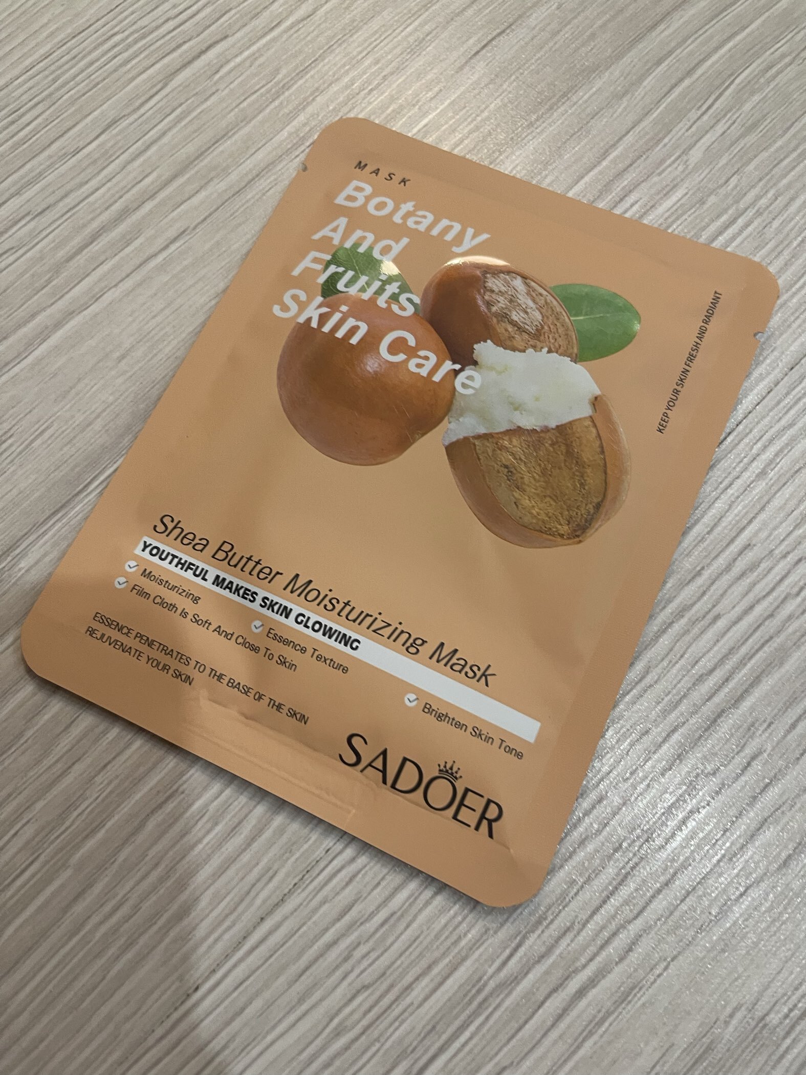 Фотография покупателя товара Маска тканевая для лица с экстрактом зелёного чая, увлажнение и тонизирование - Фото 3