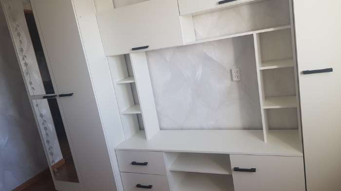 Фотография покупателя товара Стенка для гостиной «МАРТА», 2700×500×2100 мм, цвет ясень шимо светлый/ясень шимо тёмный - Фото 6