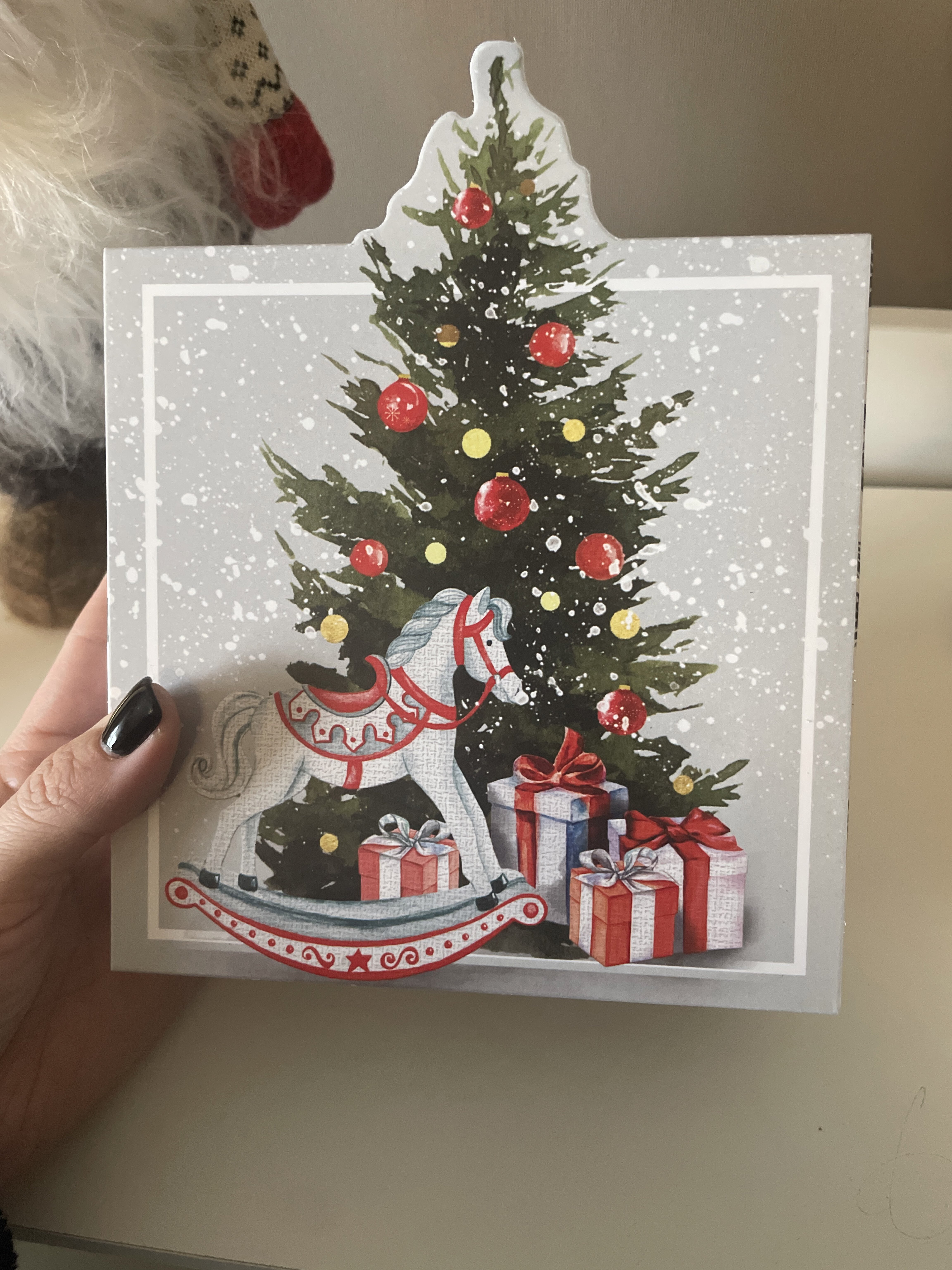 Фотография покупателя товара Подарочная коробка новогодняя складная «Волшебный Новый год», 15×15×8 см - Фото 2