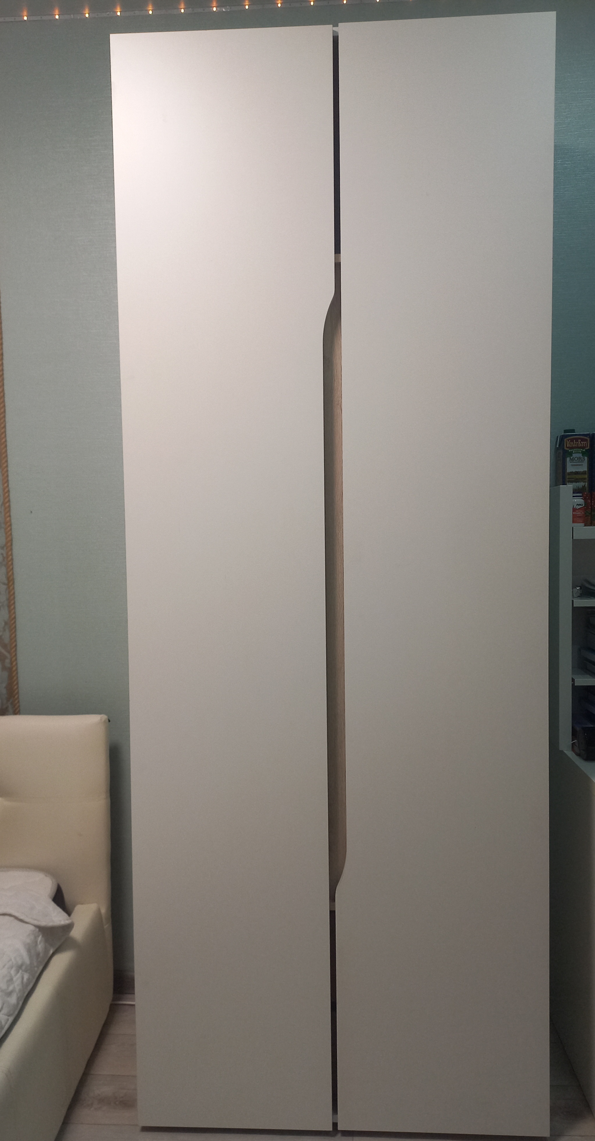 Фотография покупателя товара Шкаф двухстворчатый «Муссон 13.198», 874×522×2298 мм, цвет белый шагрень/дуб эндгрейн - Фото 1