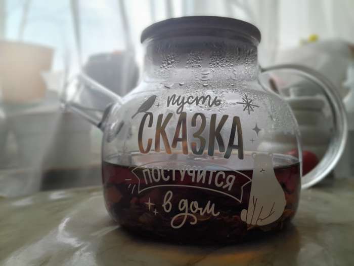 Фотография покупателя товара Чайник заварочный новогодний «Розовая сказка», 1000 мл, бамбуковая крышка - Фото 2