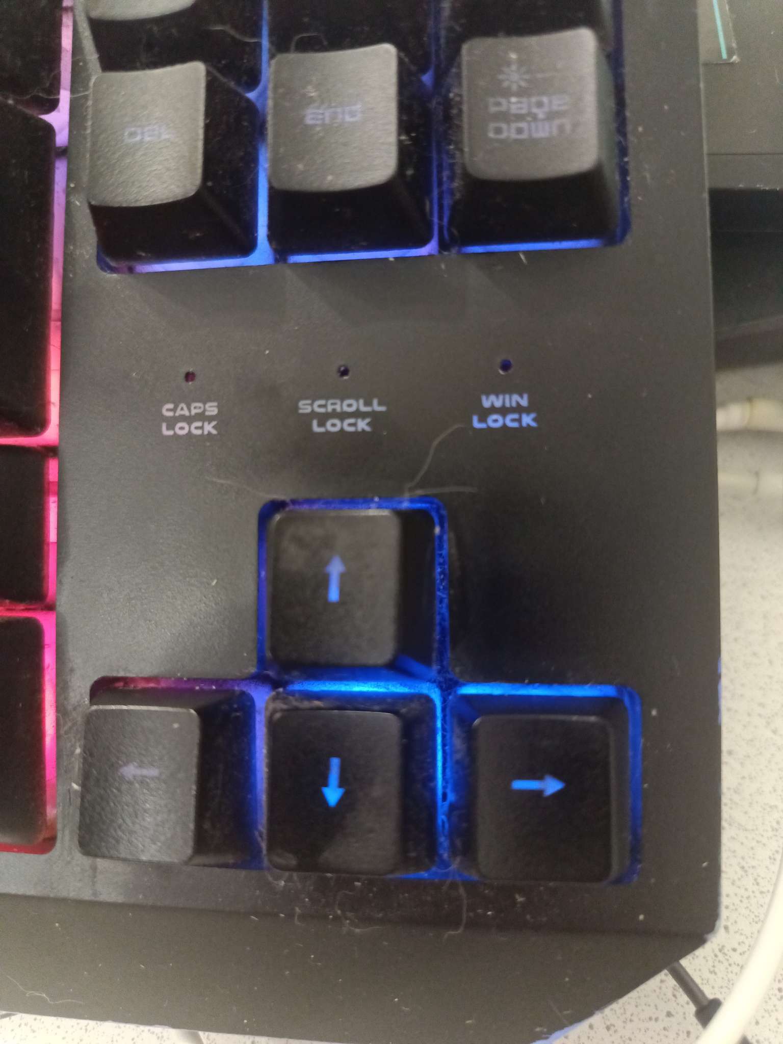 Фотография покупателя товара Косметичка-пенал на молнии, маленькая, с буквами, чёрная - Фото 1