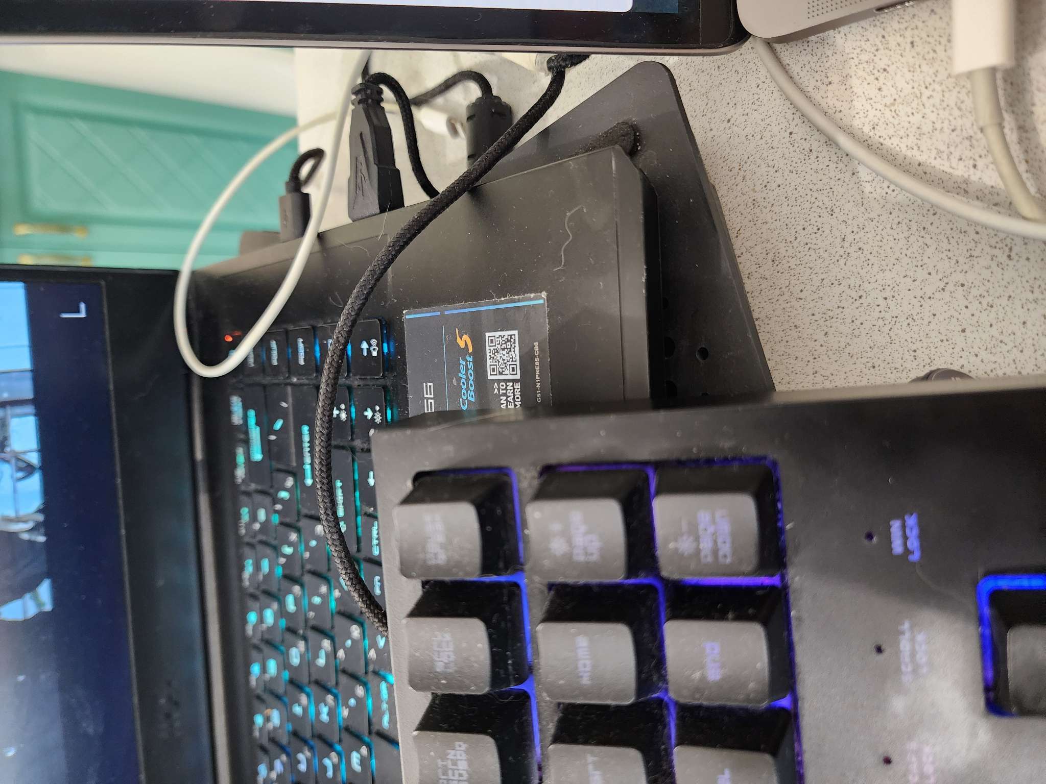 Фотография покупателя товара Свечи фонтаны в торт «Золотые искры», 4 шт., 12.5 см, горение 40 сек. - Фото 8