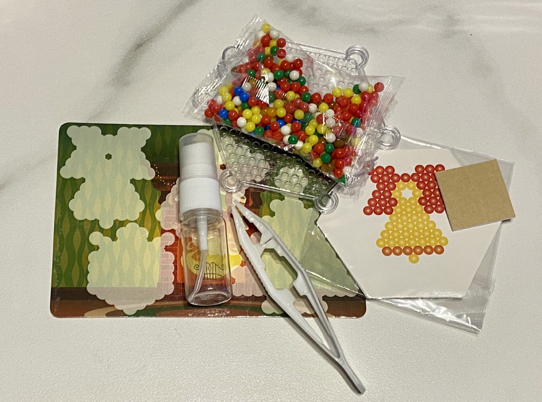 Фотография покупателя товара УЦЕНКА Аквамозаика с декорациями «Новогодняя ёлка», 4 фигурки - Фото 6