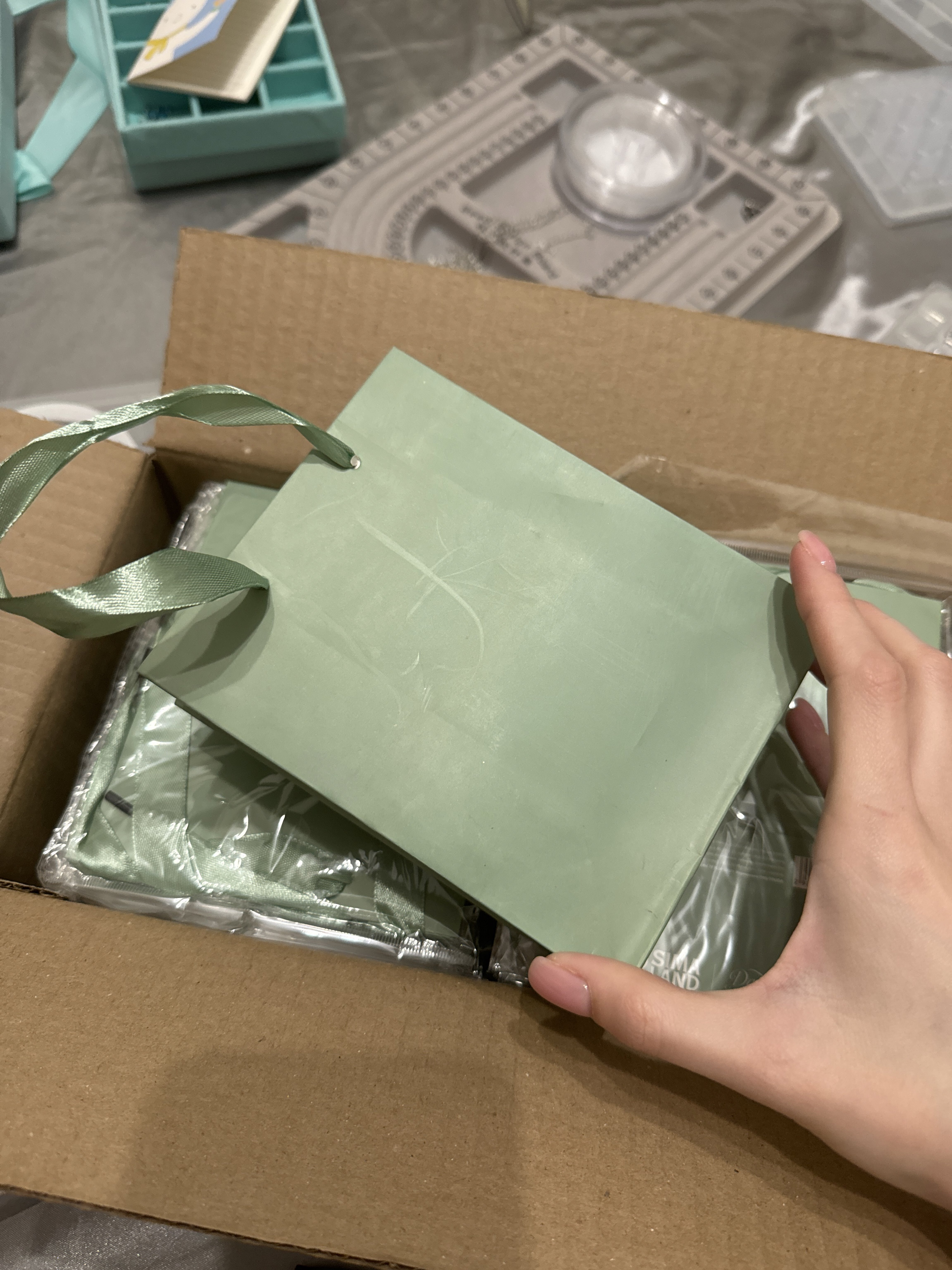 Фотография покупателя товара Пакет подарочный ламинированный, упаковка, «Тиффани», S 12×15×5.5 см - Фото 10