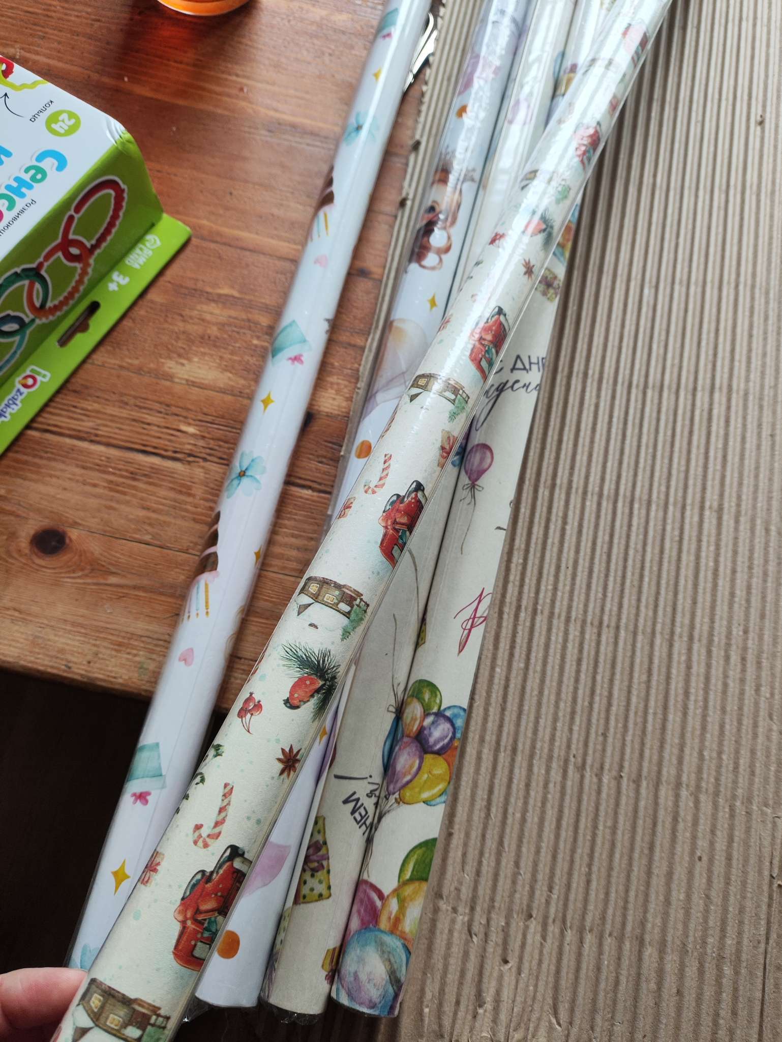 Фотография покупателя товара Бумага упаковочная новогодняя крафт белый «Зимняя сказка», 70×100 см - Фото 3