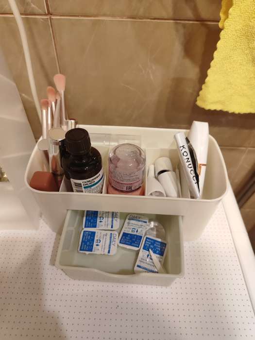 Фотография покупателя товара Органайзер для хранения косметики, 6 секций, с ящиком, 21×10.5×9 см, бежевый, зелёный - Фото 2