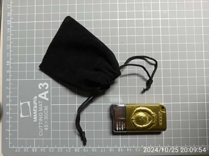 Фотография покупателя товара Зажигалка газовая «СССР», металлическая, 3×6 см - Фото 1