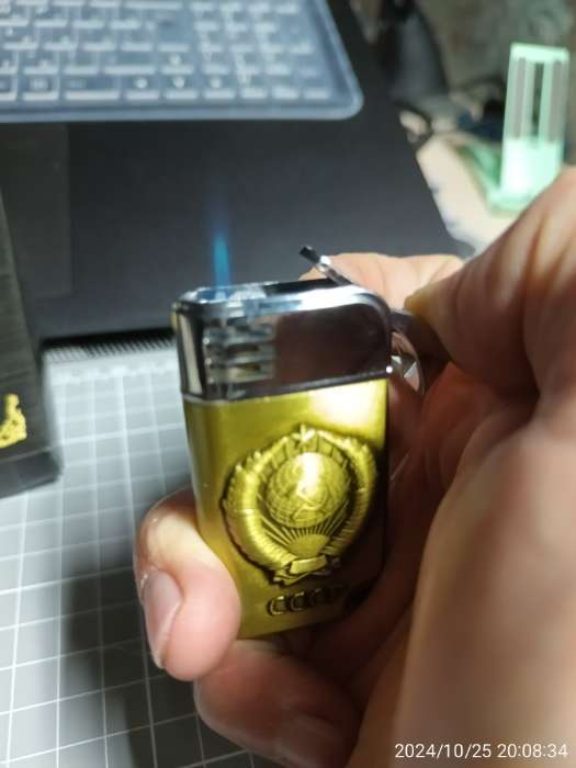 Фотография покупателя товара Зажигалка газовая «СССР», металлическая, 3×6 см - Фото 2