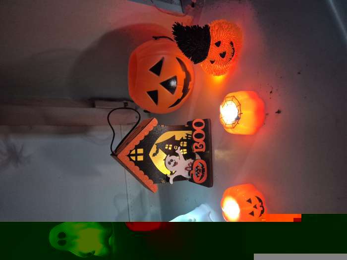 Фотография покупателя товара Конфетница с паучками «Тыква», 11×11×9 см - Фото 3