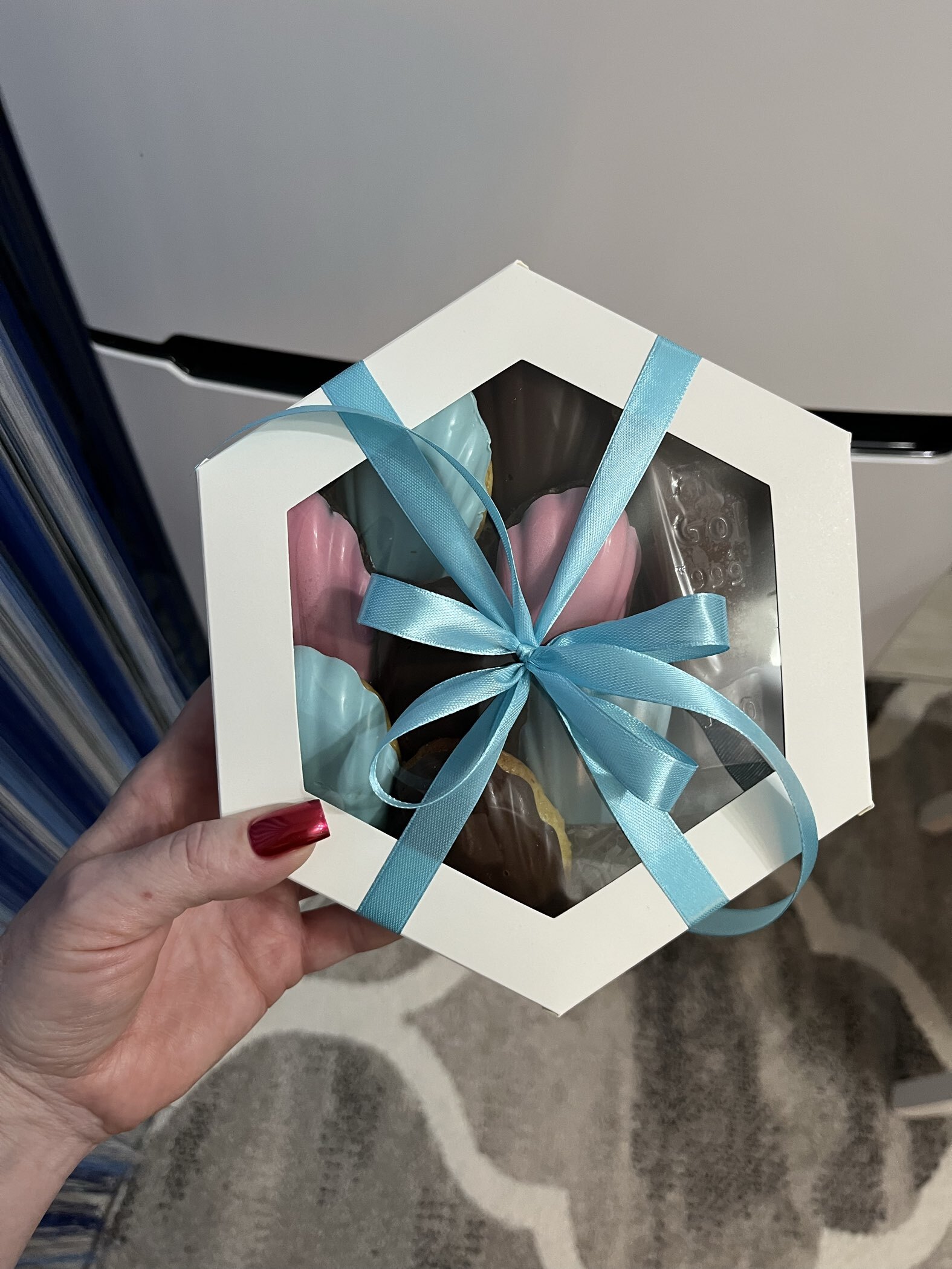 Фотография покупателя товара Коробка под сухофрукты менажница 18.5×18.5×5.5 см - Фото 7