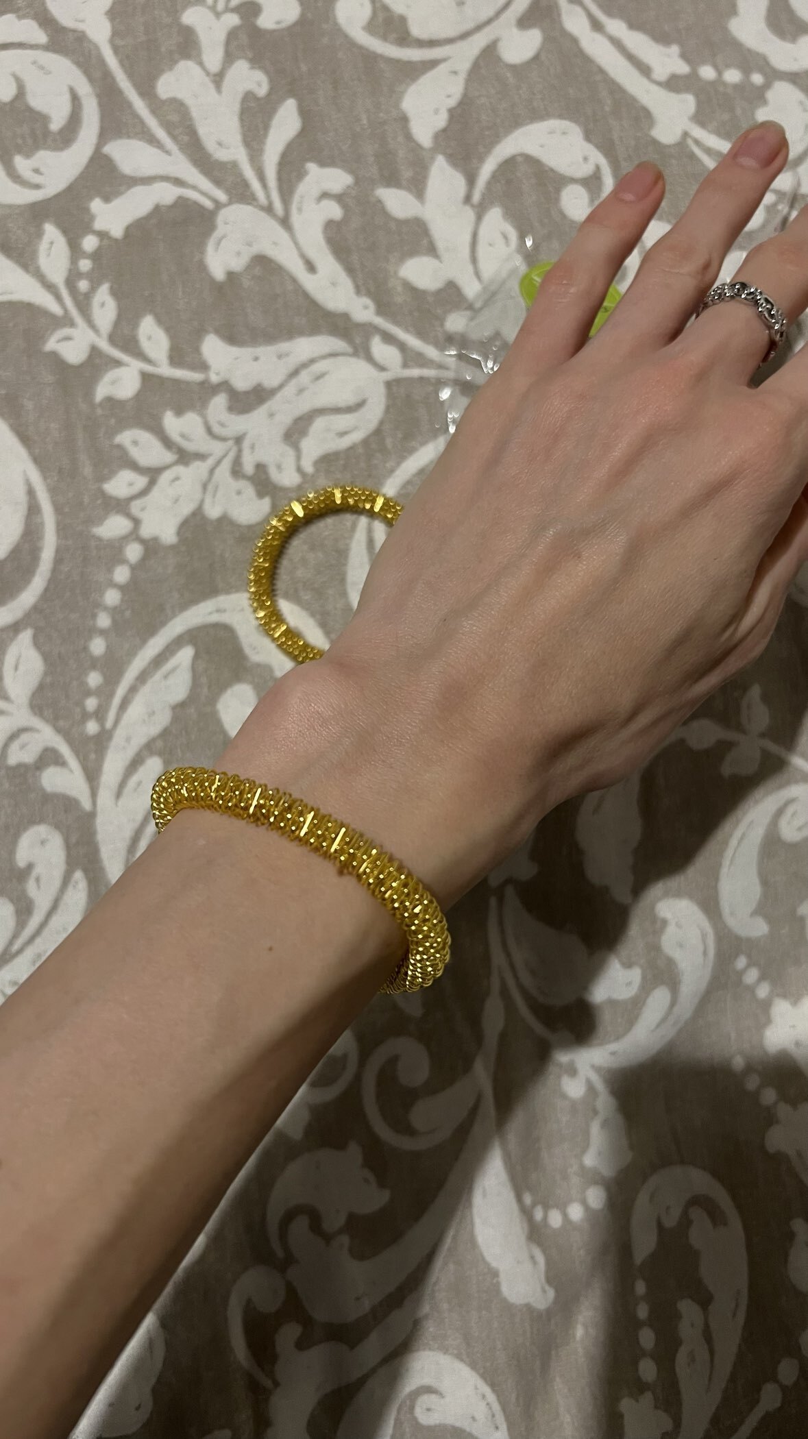 Фотография покупателя товара Массажёры для рук, d=5.5×0.8 см, набор - 2 шт., цвет золотистый - Фото 1