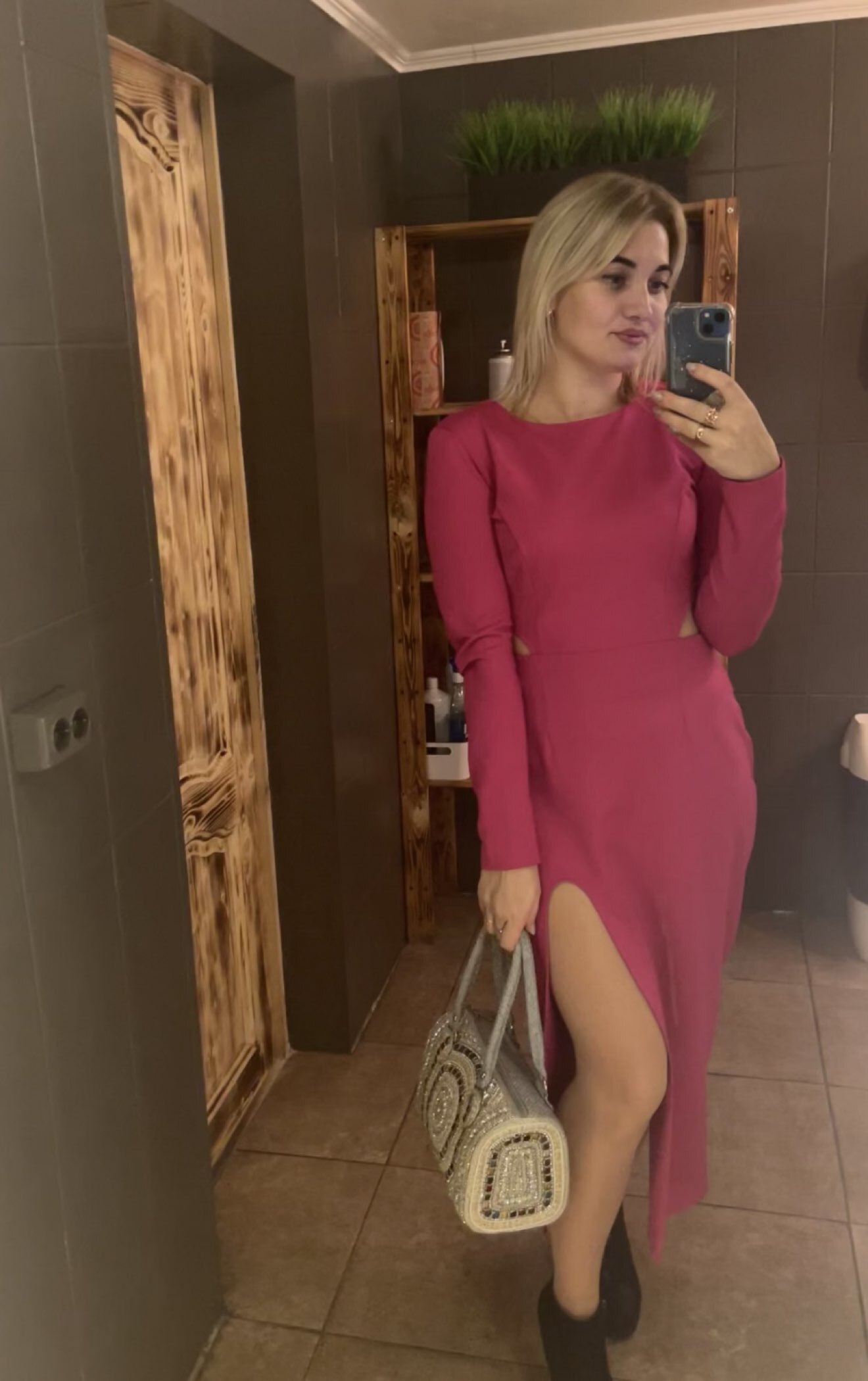 Фотография покупателя товара Платье с разрезами на талии миди женское MIST, размер 46, чёрное - Фото 1