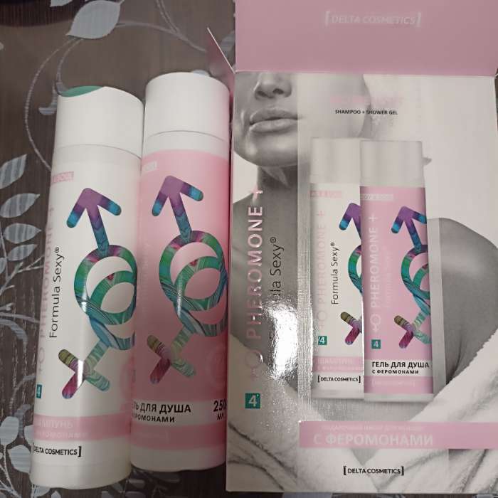 Фотография покупателя товара Подарочный набор косметики женский Formula Sexy №3, гель для душа, 250 мл+шампунь, 250 мл (по мотивам Moon Sparkle (Escada) - Фото 2