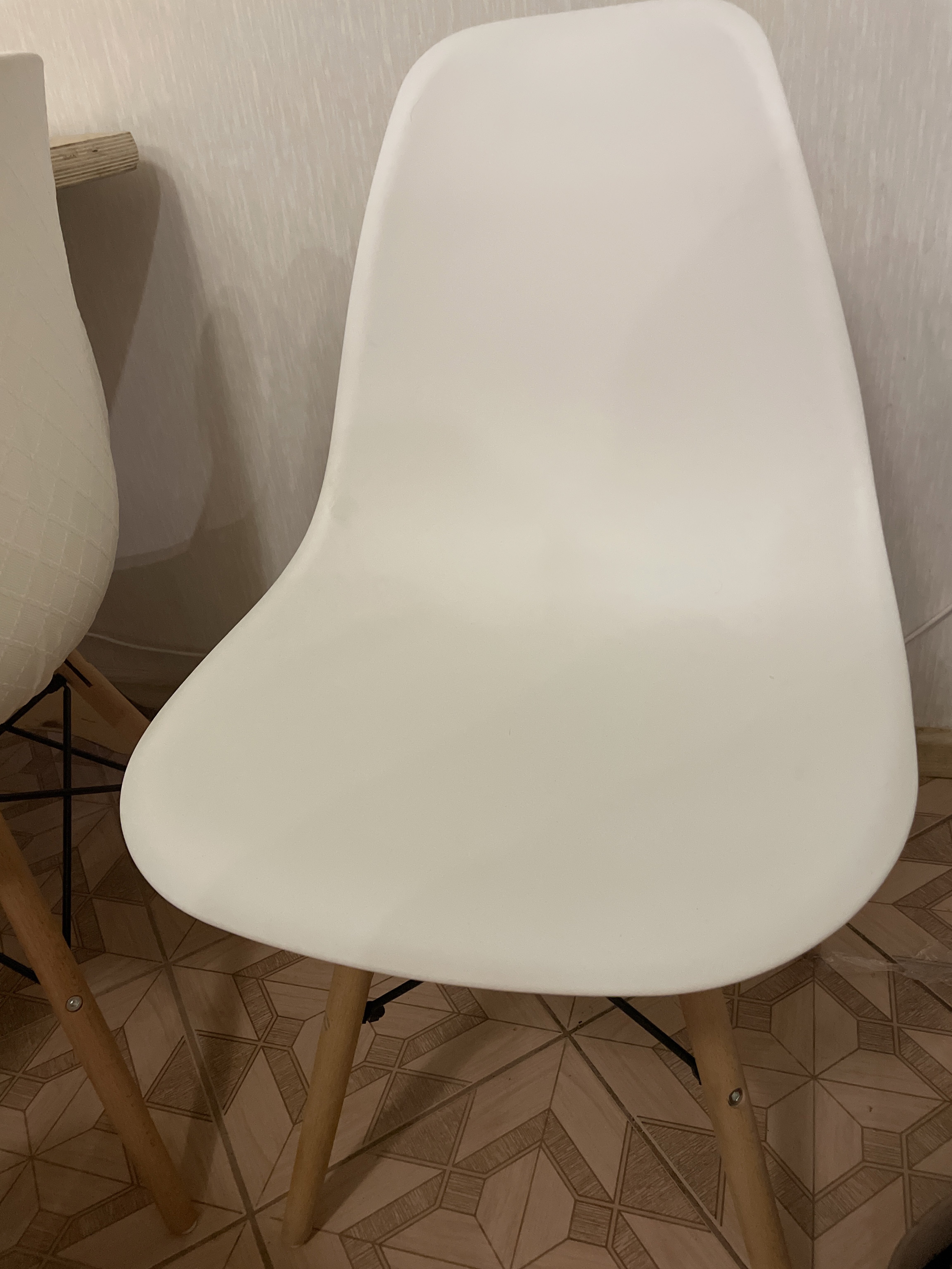 Фотография покупателя товара Стул Eames HYH – A304, с деревянными ножками, с спинкой, цвет белый - Фото 3