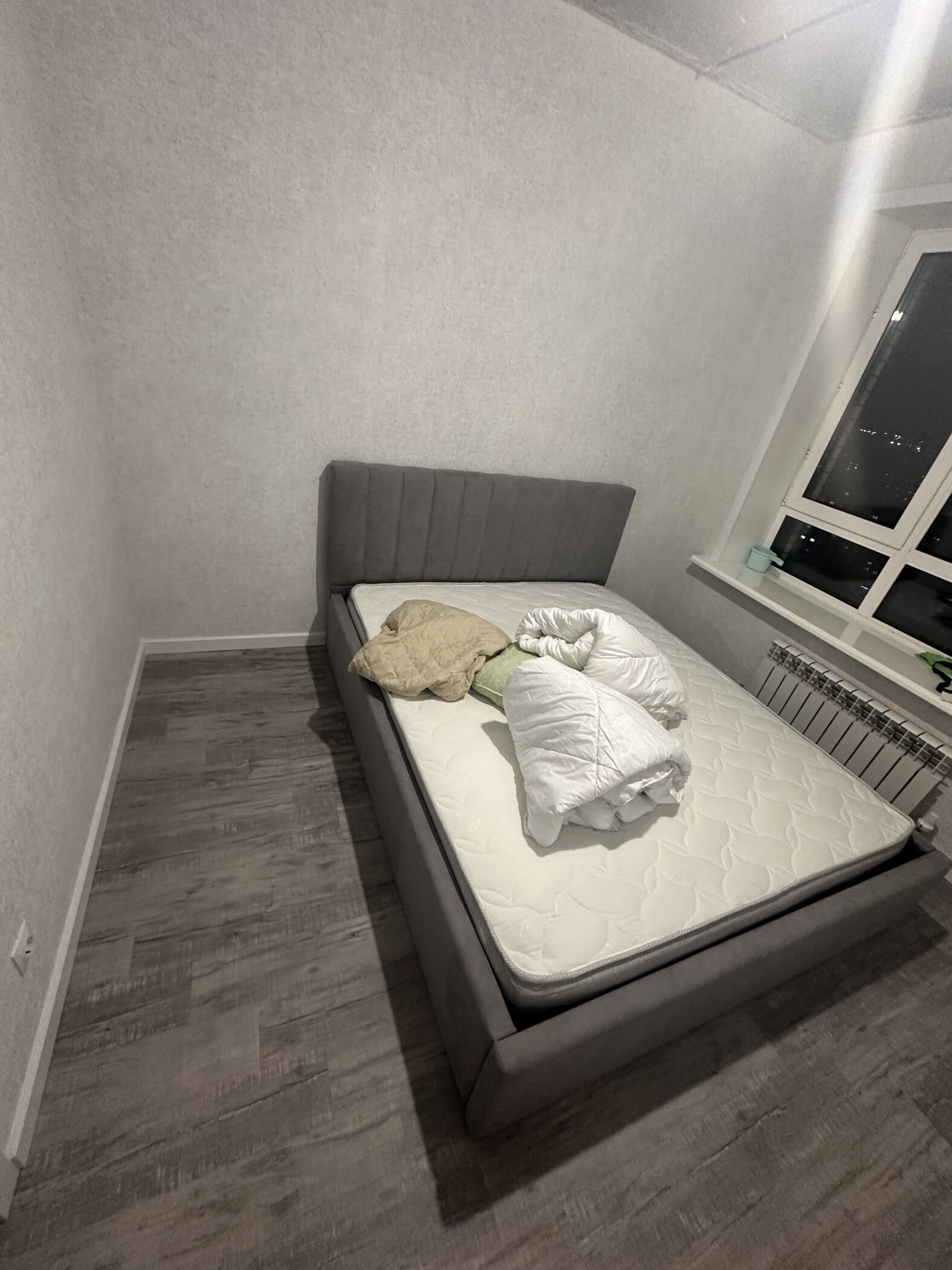 Фотография покупателя товара Кровать мягкая с подъёмным механизмом «Регги», 1600×2000 мм, велюр, цвет серый - Фото 1