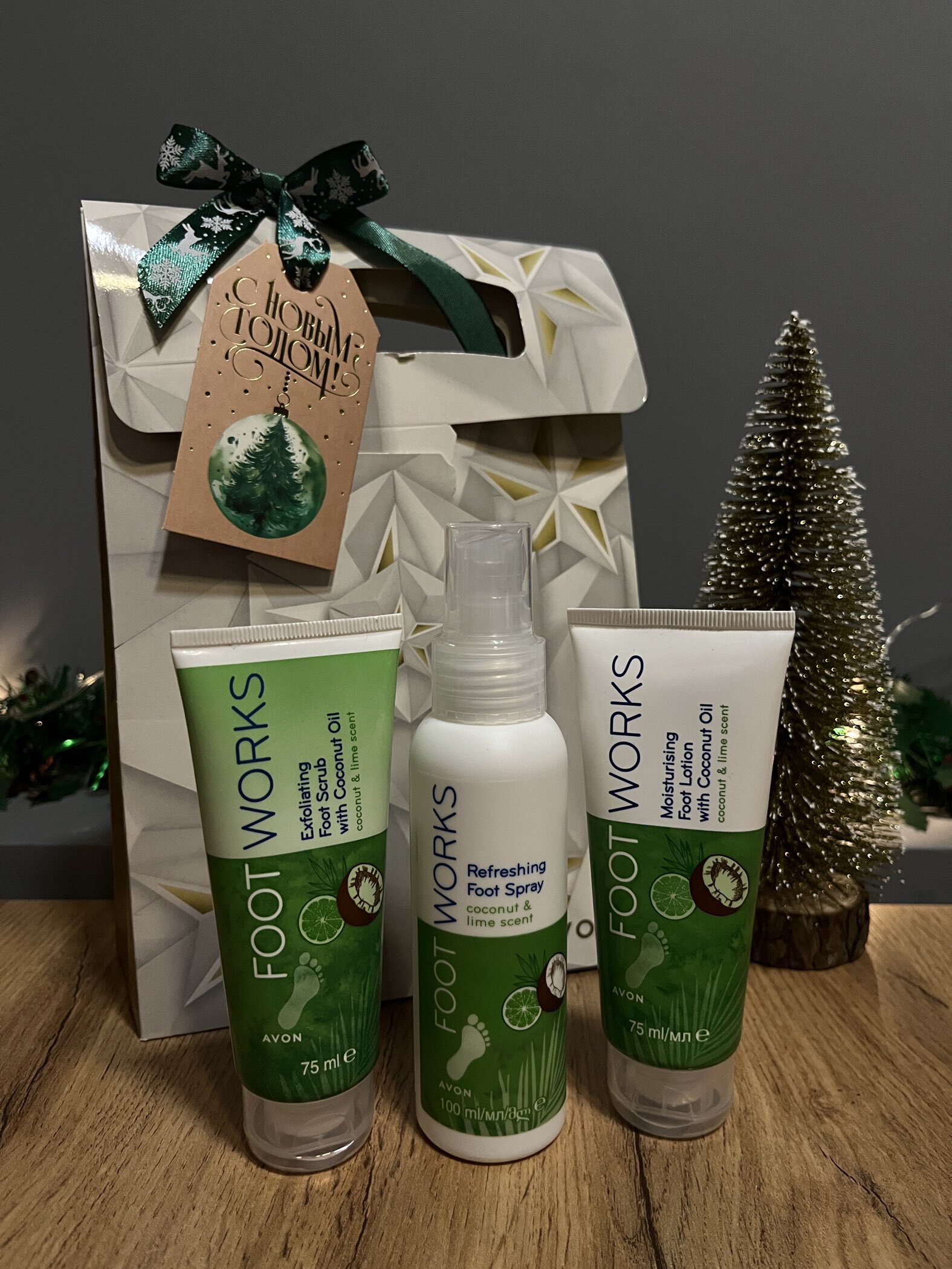 Фотография покупателя товара Лента атласная «Олени», 15 мм, 23±1 м, зелёная - Фото 9