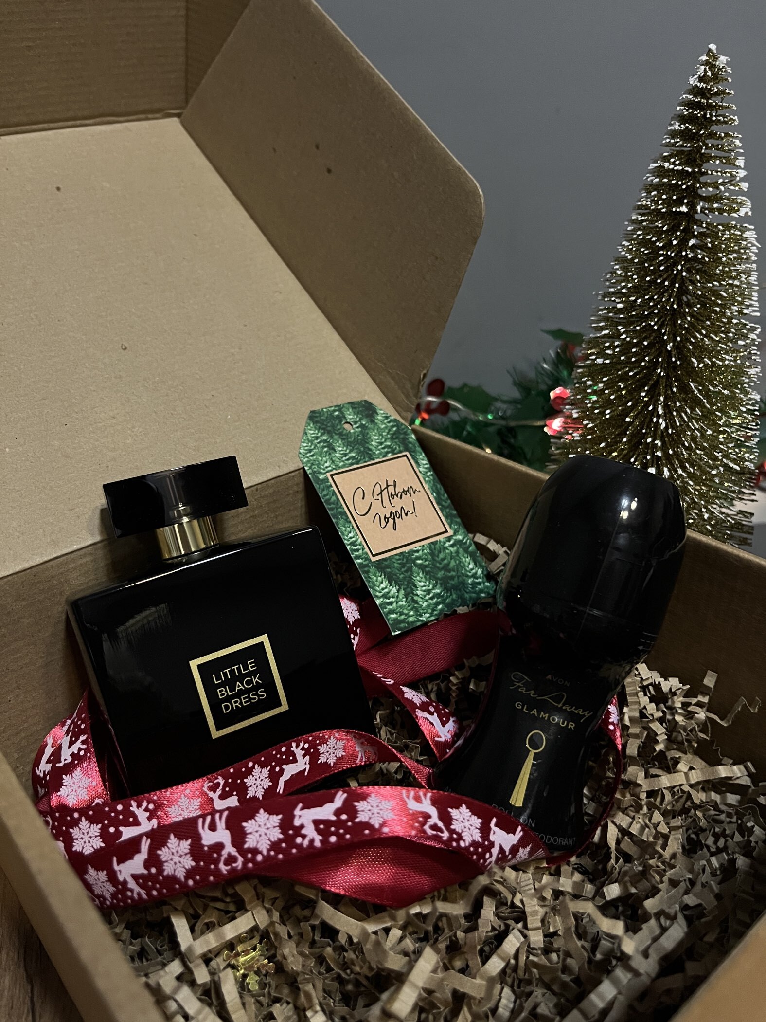 Фотография покупателя товара Коробка самосборная, без окна, крафт, 19×18×8.5 см - Фото 6