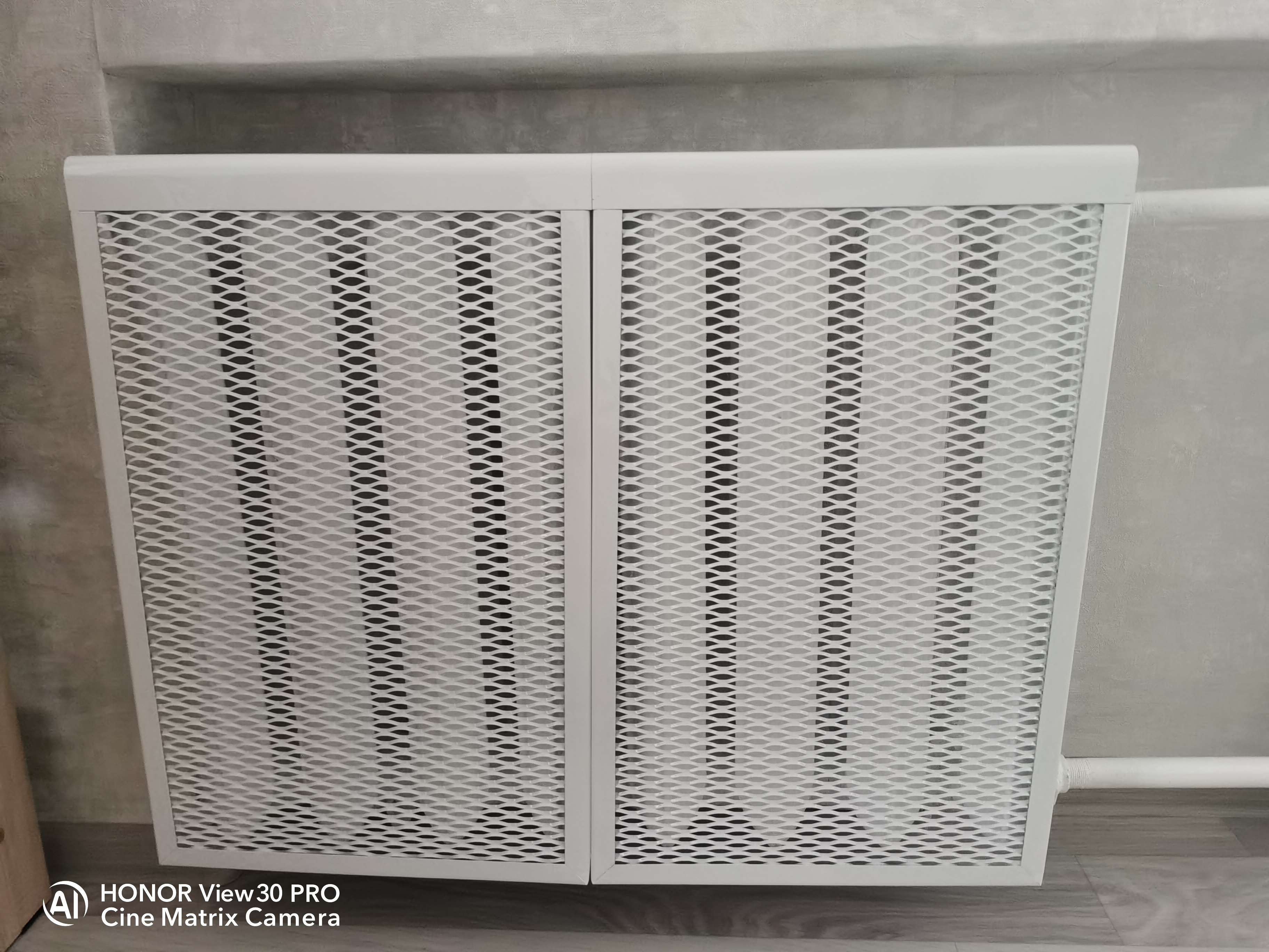 Фотография покупателя товара Экран на чугунный радиатор ZEIN, 590х610х150 мм, 6 секций, металлический, белый - Фото 8