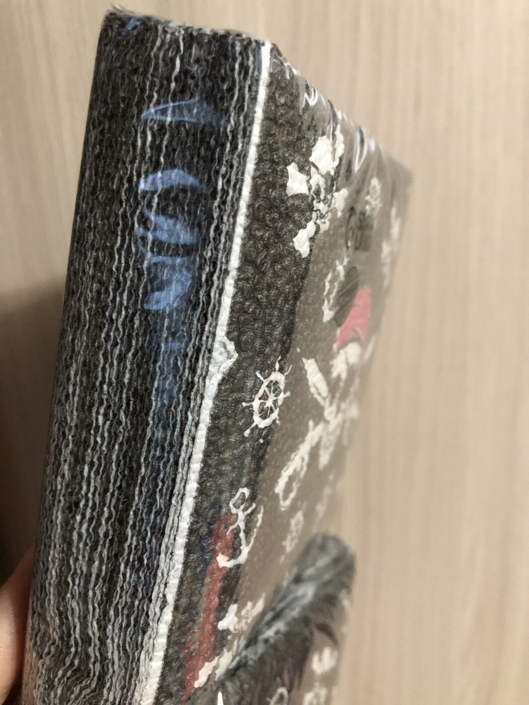 Фотография покупателя товара Салфетки бумажные «Пират», однослойные, 24×24 см, набор 20 шт. - Фото 5