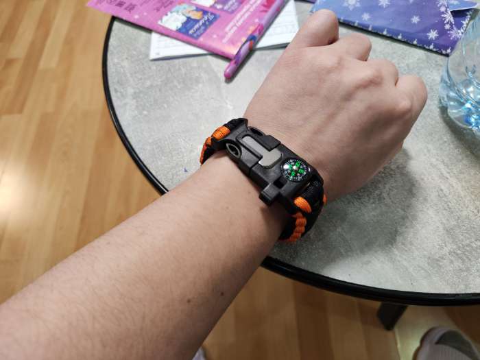 Фотография покупателя товара Браслет для выживания 4в1 (паракорд, компас, свисток, огниво), чёрный - Фото 1