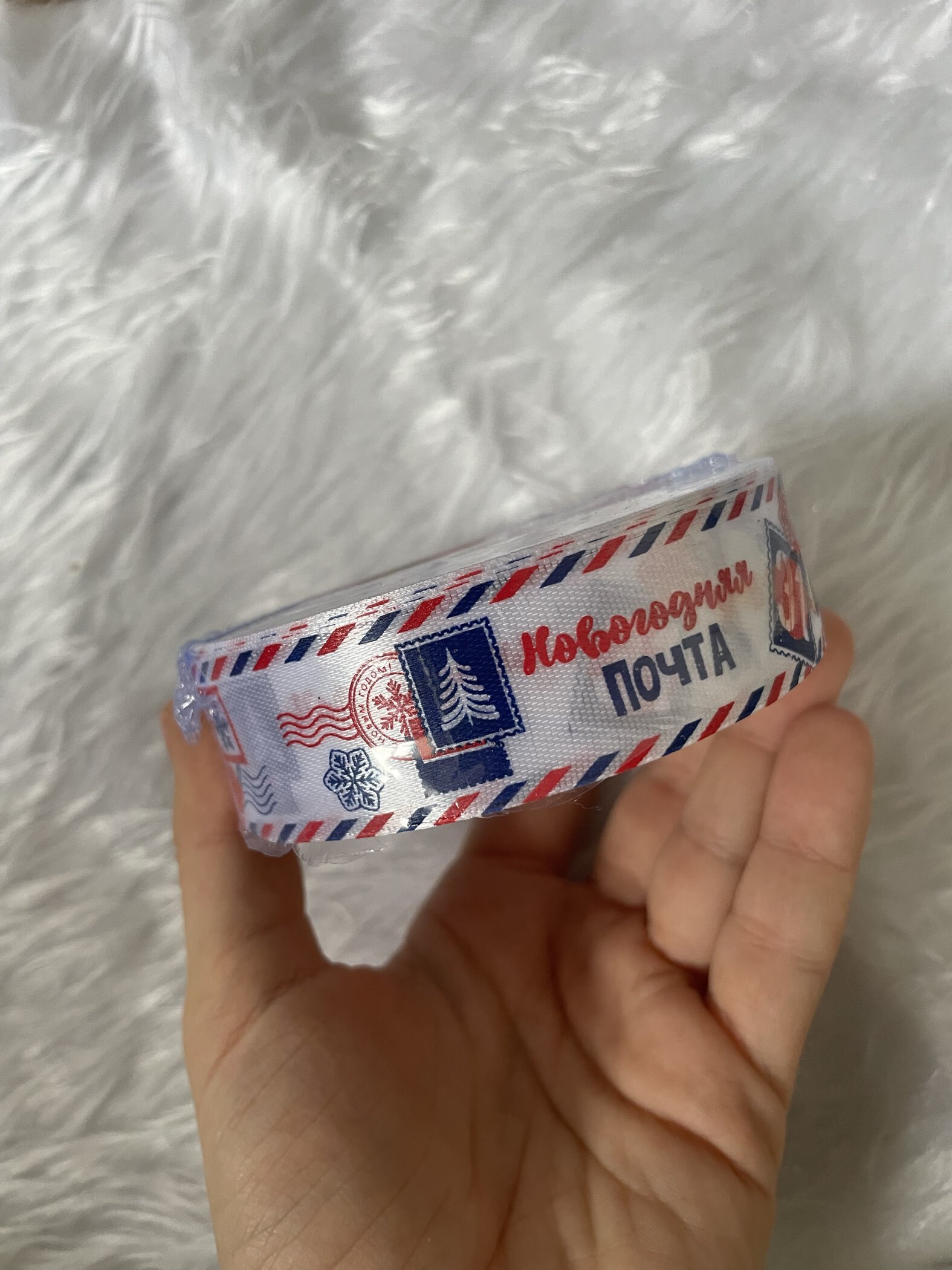 Фотография покупателя товара Лента атласная «Новогодняя почта», 25 мм, 23±1 м, бордовая - Фото 2