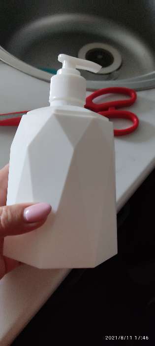 Фотография покупателя товара Дозатор для мыла «Призма», 330 мл, цвет белый - Фото 13