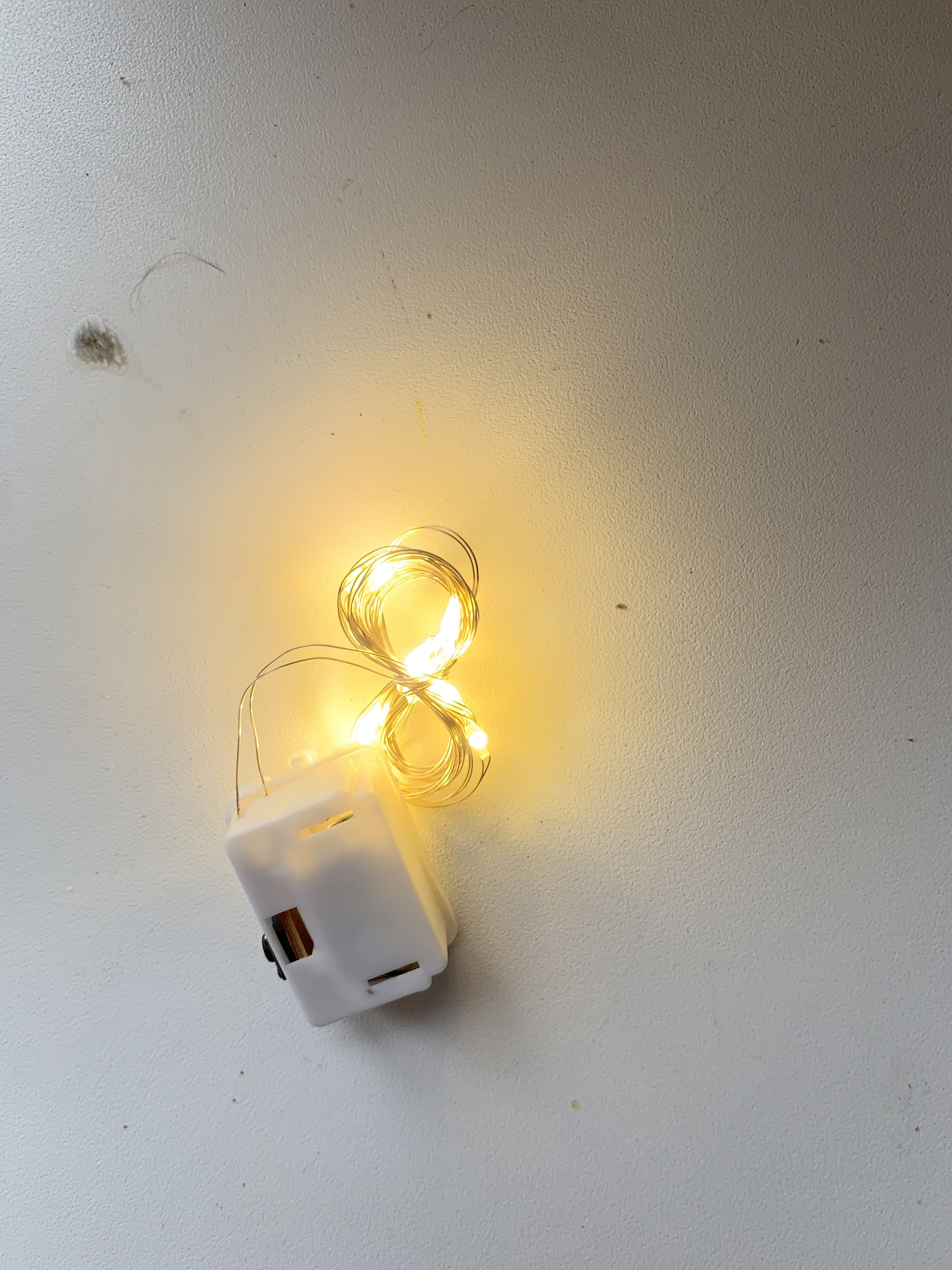 Фотография покупателя товара Гирлянда «Нить» 1 м роса, IP20, серебристая нить, 10 LED, 3 режима, батарейки AG13×3 (в комплекте), свечение мульти - Фото 43