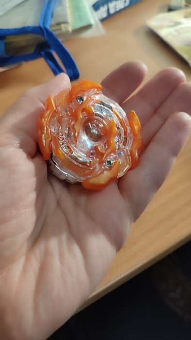 Фотография покупателя товара Боевой волчок ULTRA SPIN, с устройством для запуска, цвет МИКС - Фото 2