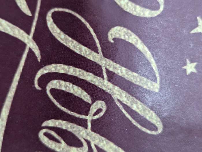 Фотография покупателя товара Бумага упаковочная новогодняя глянцевая «Уютного праздника», 50×70 см - Фото 1