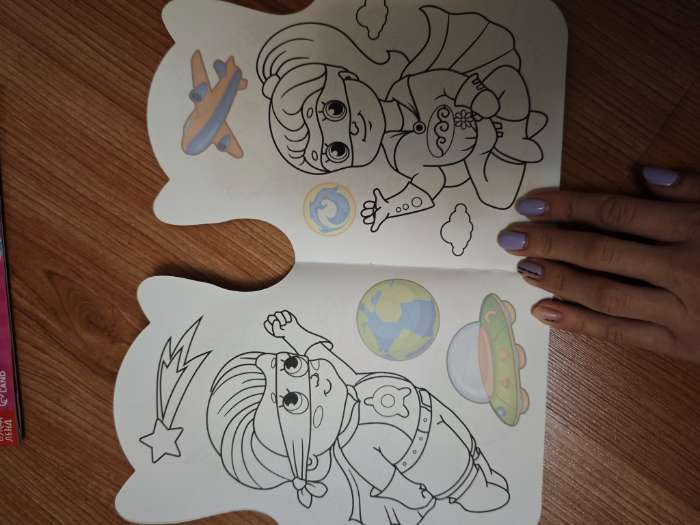 Фотография покупателя товара Раскраска детская «Котёнок», 12 стр., с наклейками - Фото 4