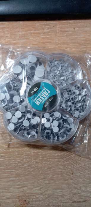 Фотография покупателя товара Набор самоклеящихся глазок для кукол и игрушек 4-12 мм, 700 шт. - Фото 3