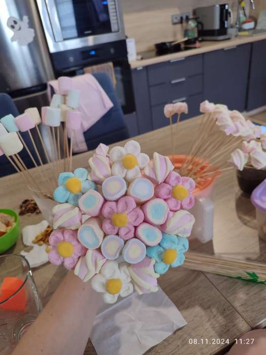 Фотография покупателя товара Маршмеллоу в форме цветка «Ярче всех», 55 г. - Фото 4