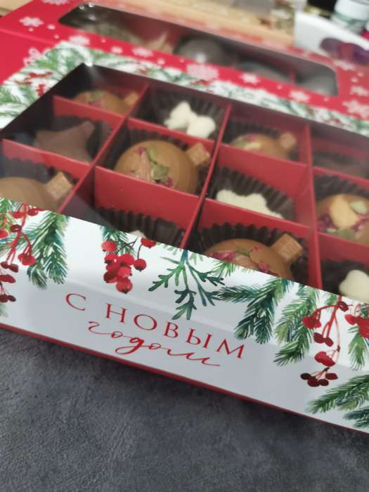 Фотография покупателя товара Коробка складная под 12 конфет «С Новым годом», 14×18×3.5 см - Фото 10