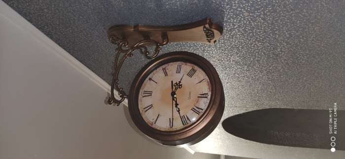 Фотография покупателя товара Часы настенные интерьерные «Сабатини», двусторонние, на подвесе, плавный ход, 35×30 см, d=19.5 см, от батарейки 1хАА - Фото 2