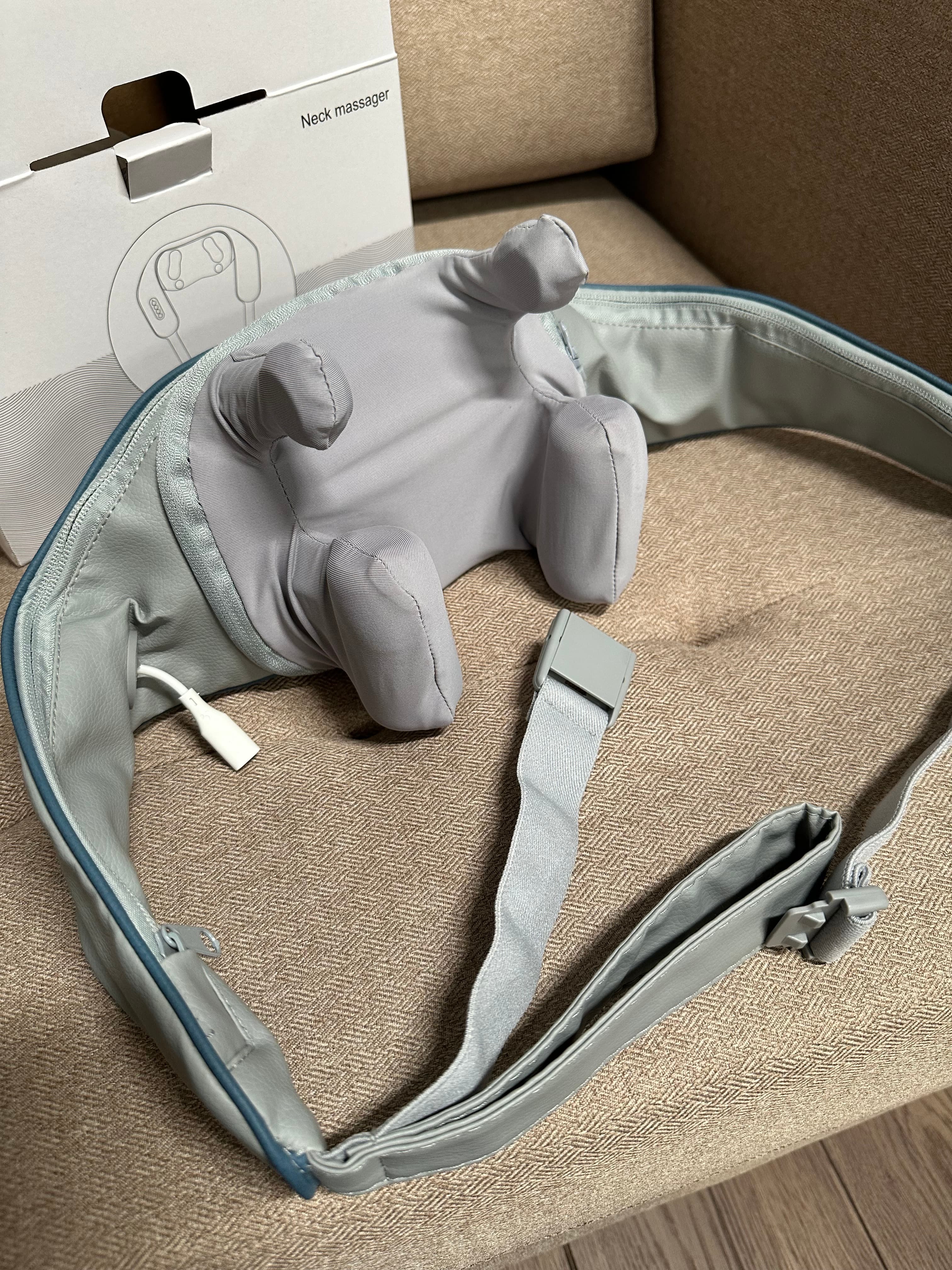 Фотография покупателя товара Массажёр для спины и шеи LEM-29, наплечный, ИК-подогрев, серый - Фото 4