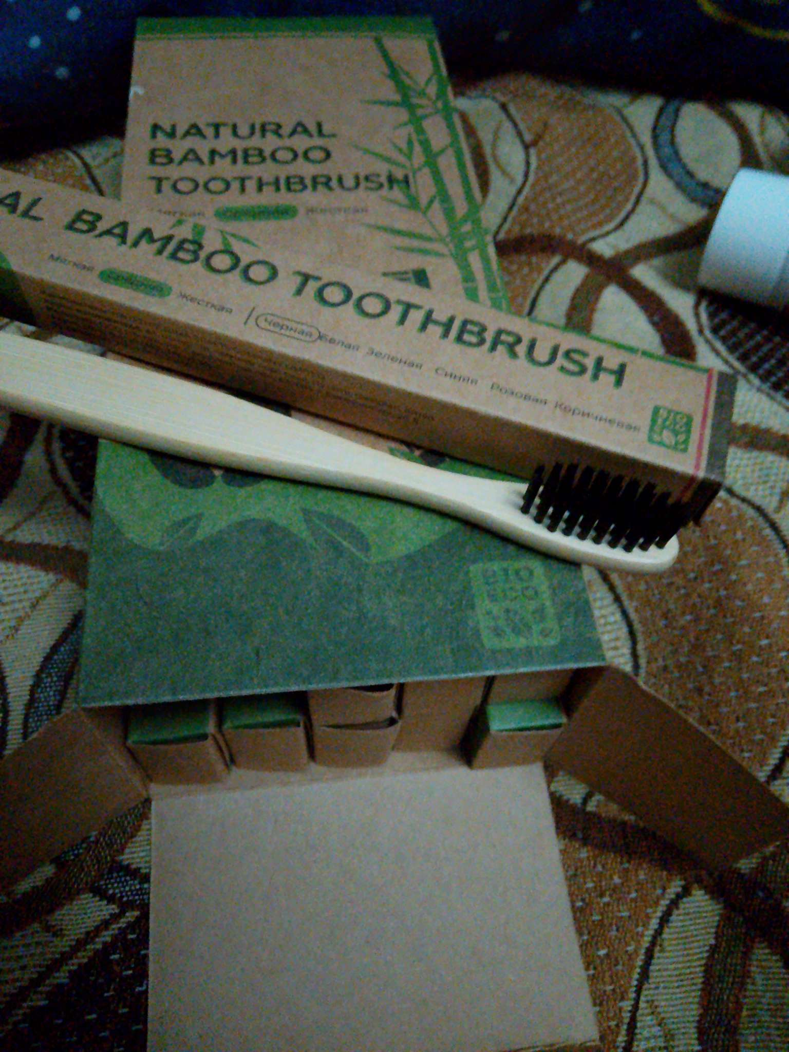 Фотография покупателя товара Зубная щетка бамбуковая средняя 10 штук, микс цветов - Фото 4