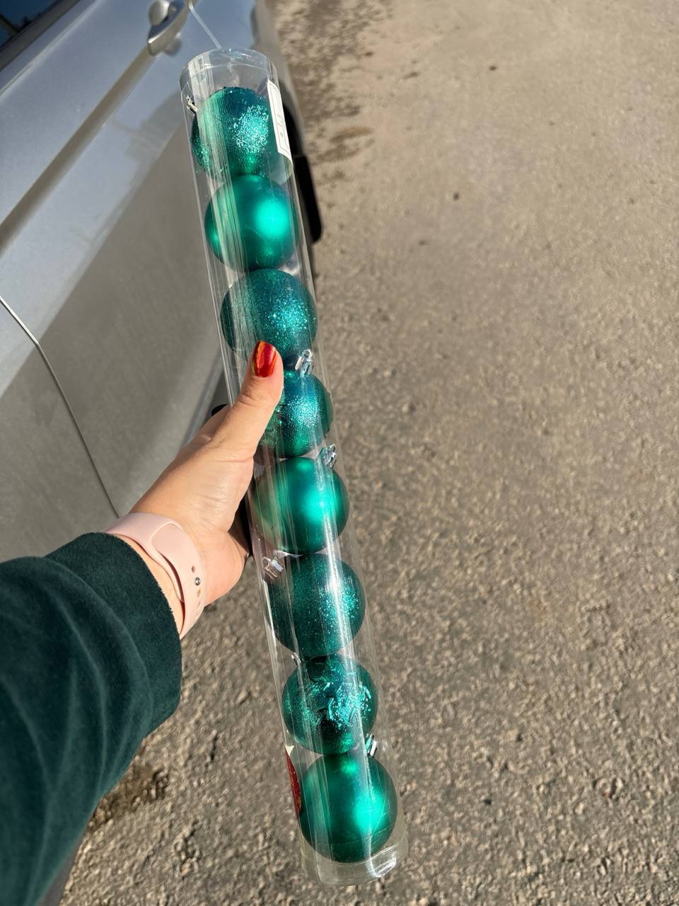 Фотография покупателя товара Ёлочные игрушки «Изумруд ассорти», шары новогодние, d=6 см, набор 8 шт., зелёный - Фото 7