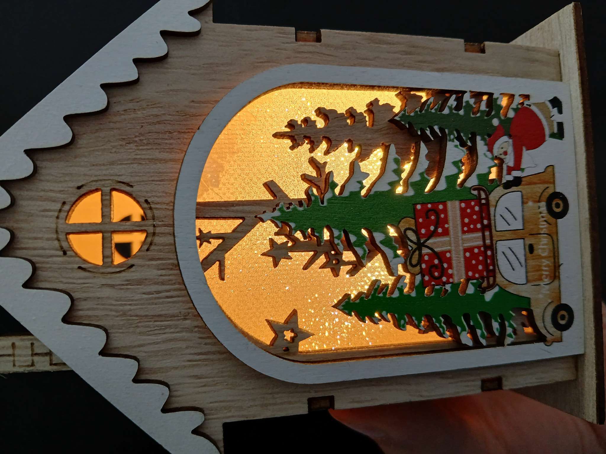 Фотография покупателя товара Ёлочная игрушка «Домик с Дедом Морозом и машиной», 8.2×4.2×7.3 см, от батареек, свечение тёплое белое - Фото 1