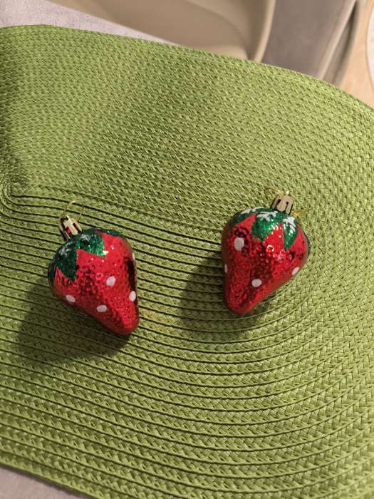 Фотография покупателя товара Ёлочные игрушки 6 шт. «Клубничка» 4×6 см, красный - Фото 12