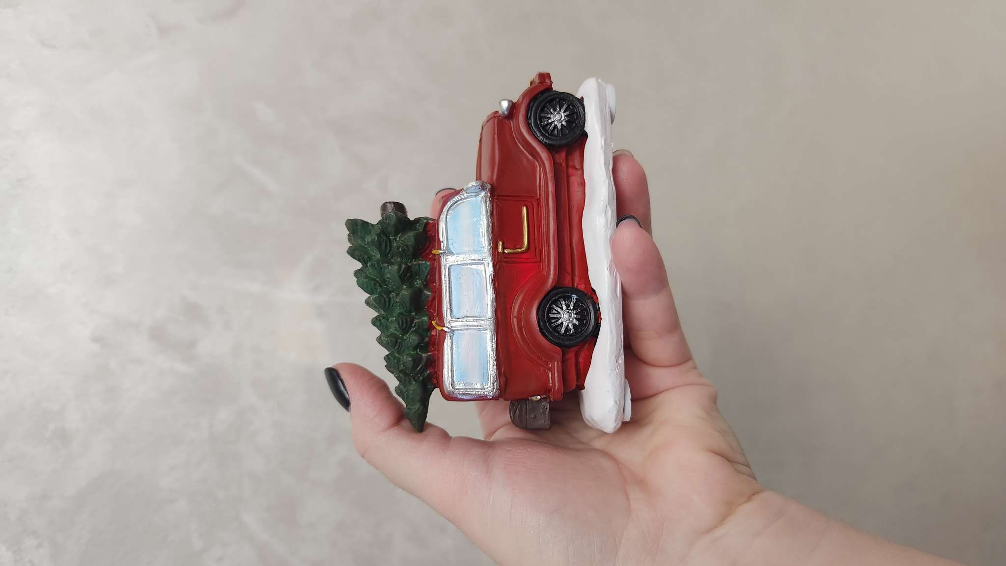 Фотография покупателя товара Светодиодная фигура «Автомобиль с ёлкой», батарейки AG10×3 ( в комплекте), свечение тёплое белое - Фото 9