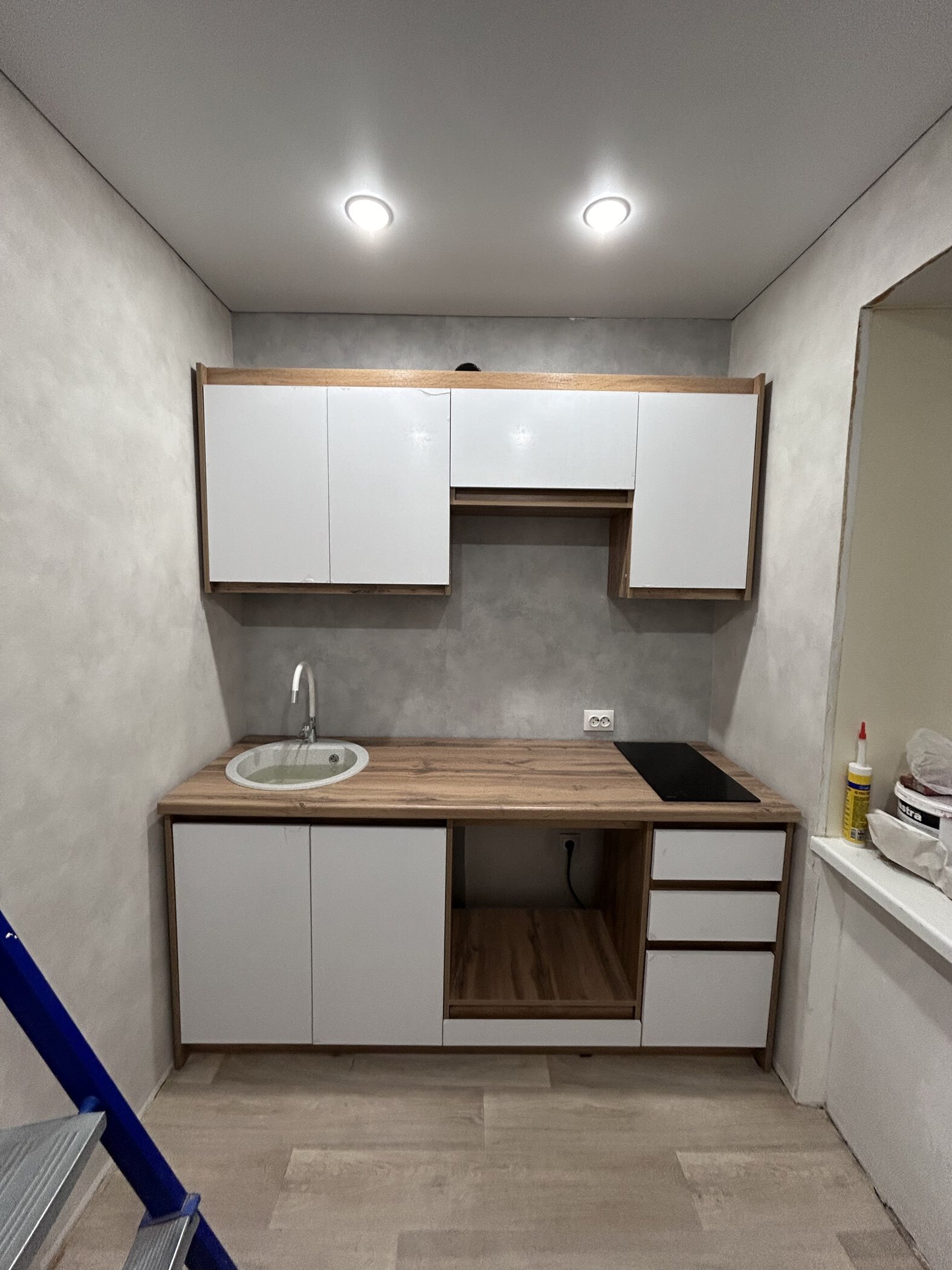 Фотография покупателя товара Кухня прямая «Ольвия – 6», 1800×600×2150 мм, цвет дуб вотан/белый глянец - Фото 1