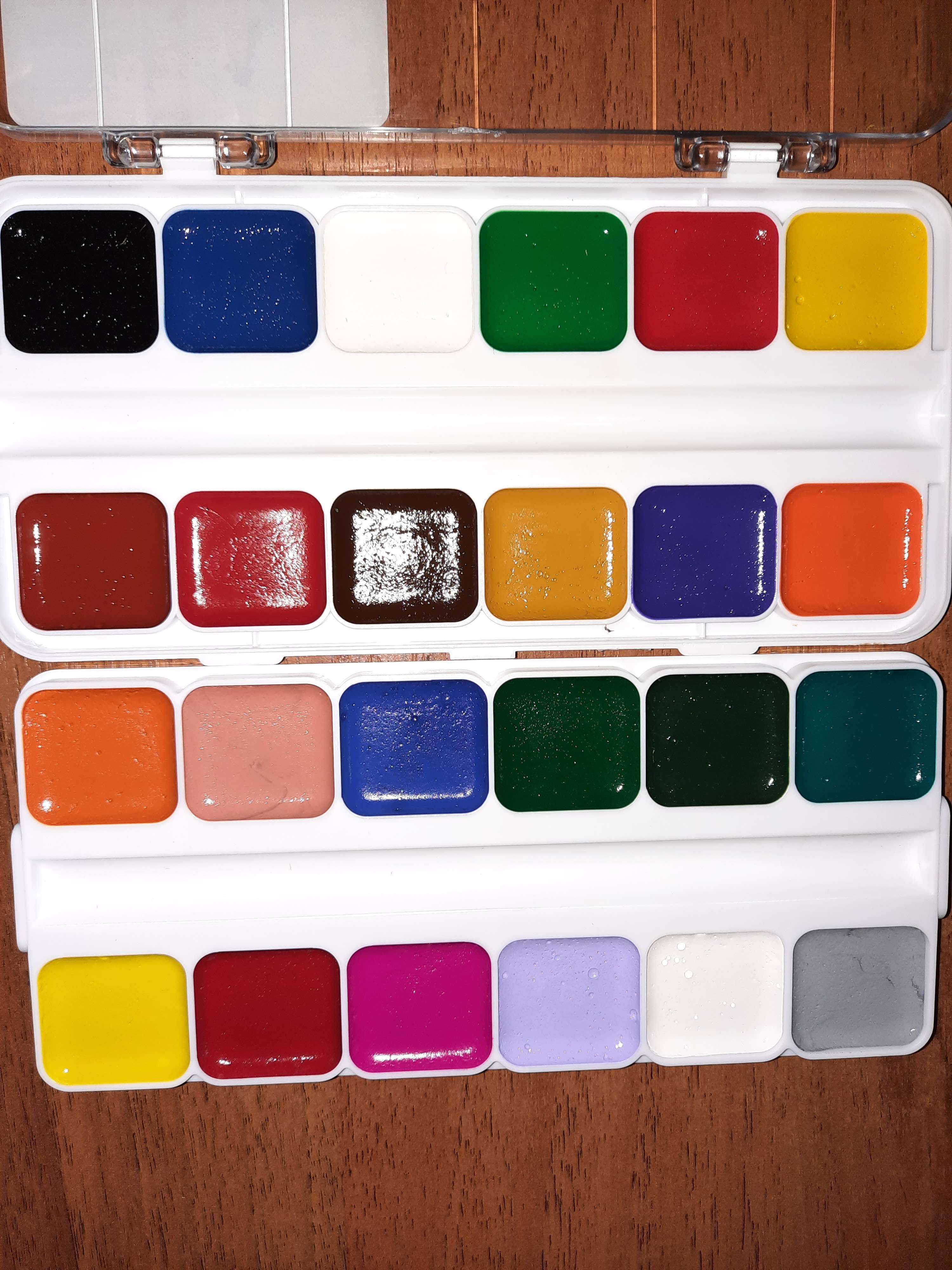 Фотография покупателя товара Акварель медовая Koh-I-Noor, 24 цвета, в пластиковой коробке, без кисти - Фото 1