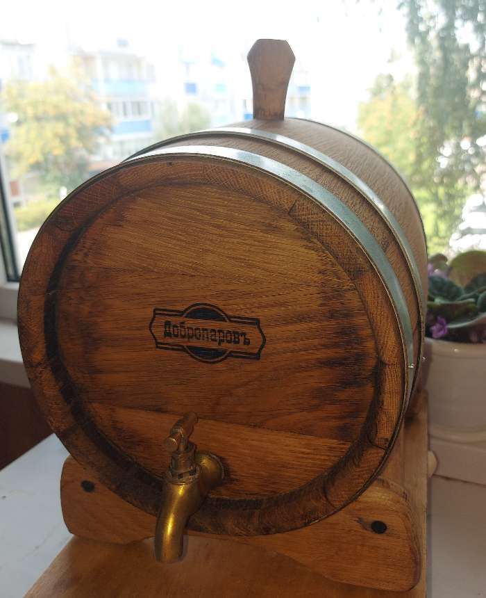 Фотография покупателя товара Бочка дубовая на подставке, 5л, кавказский дуб, кран из латуни, покрыта льняным маслом - Фото 2