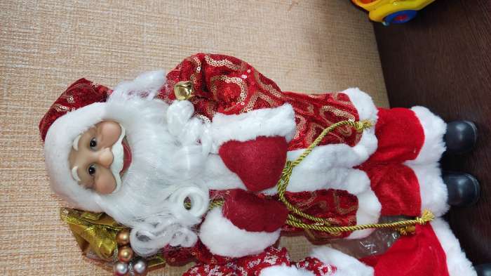 Фотография покупателя товара Дед Мороз под ёлку «Зимнее волшебство. Новогодняя игрушка в шубе», 47 см, красный - Фото 2