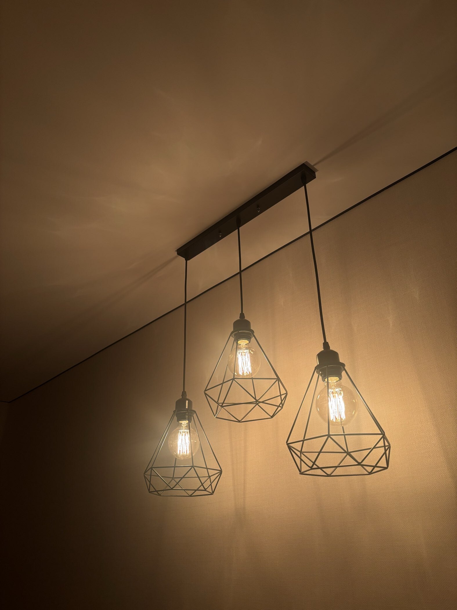 Фотография покупателя товара Светильник «Брук» 3хЕ27 40 Вт 50×18×19-122 см - Фото 1