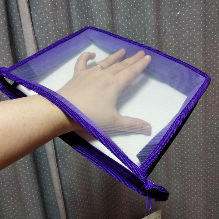 Фотография покупателя товара Папка для тетрадей, А5, пластиковая, 19×23×5 см «Лиса» - Фото 4