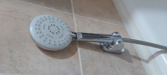 Фотография покупателя товара Держатель для душевой лейки ZEIN Z88, самоклеющейся, пластик, хром - Фото 1