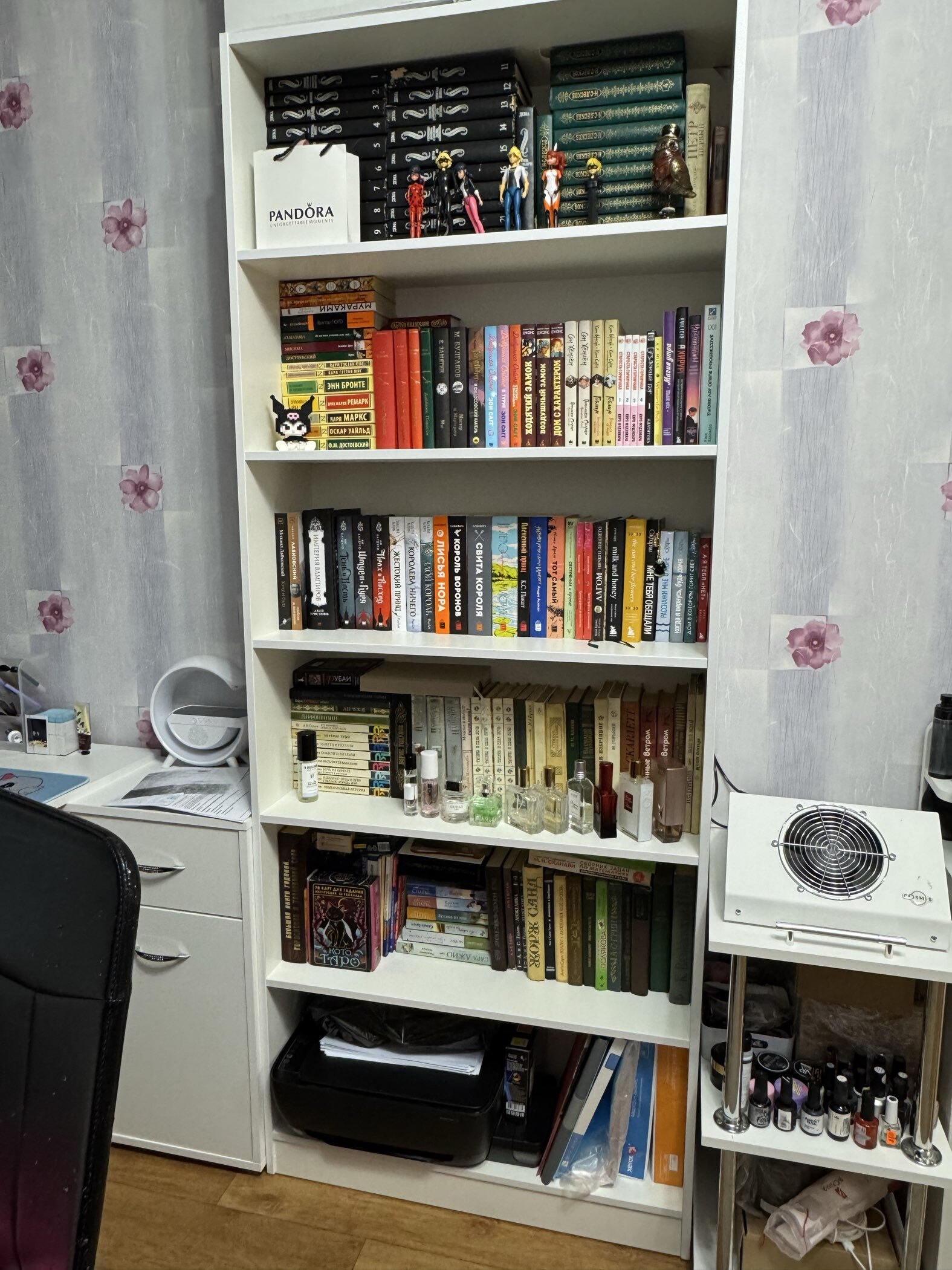 Фотография покупателя товара Стеллаж Home Smart, вертикальный, 6 секций, размер 80×28×202 см, белый - Фото 2